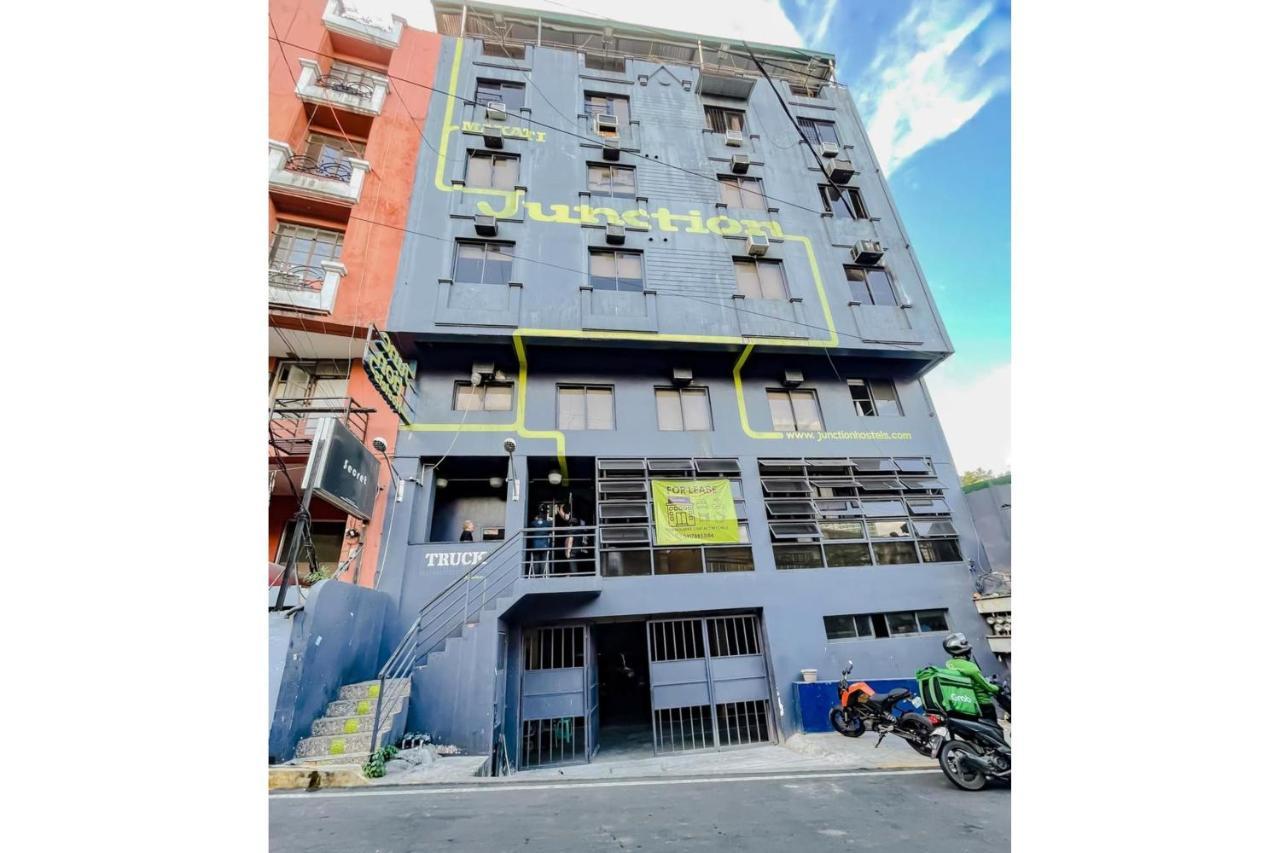 Oyo 866 Junction Hostels Manila Exterior photo